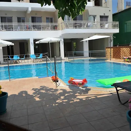Apartahotel Aggelos Apartments&deluxe 2*