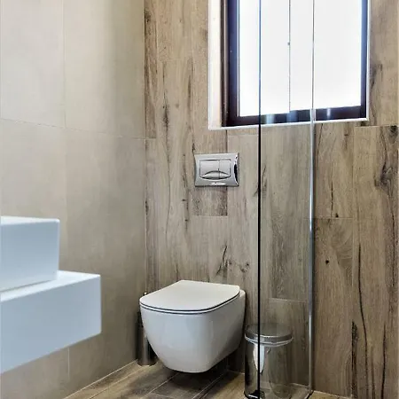 Aggelos & Deluxe Апарт-отель Нидри