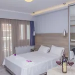 Aggelos & Deluxe Nydri (Lefkada)