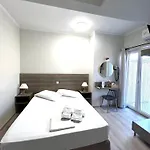 شقة فندقية Aggelos & Deluxe 4*