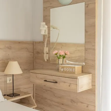 Aggelos & Deluxe 4* 奈德里