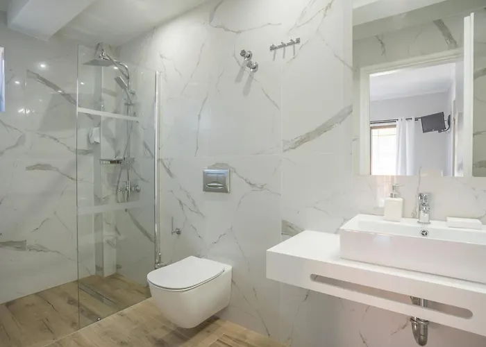 Apart Otel Aggelos & Deluxe Nydri (Lefkada)