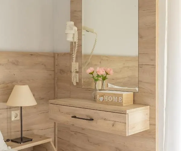 Aggelos & Deluxe 4* Nydri (Lefkada)