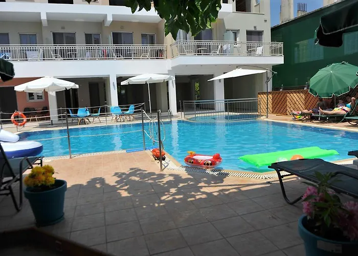 Apart Otel Aggelos & Deluxe 4*