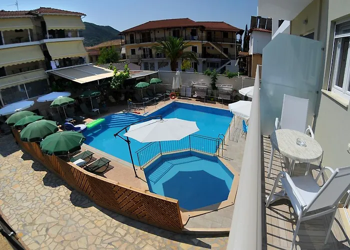 Aggelos & Deluxe Aparthotel