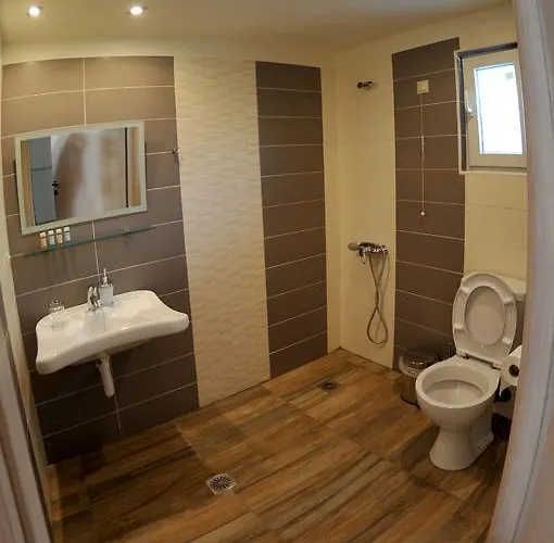 Aggelos & Deluxe Apart Otel 4*