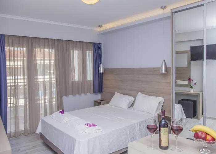 Aggelos & Deluxe Nydri (Lefkada)