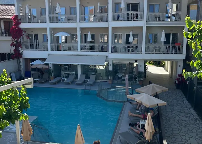 Apart Otel Aggelos & Deluxe 4*