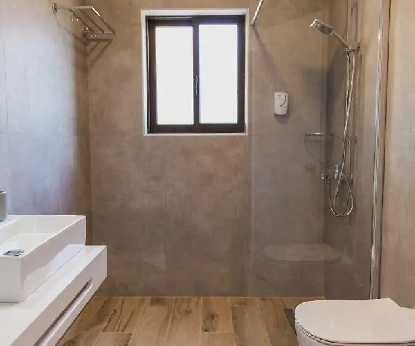 Aparthotel Aggelos & Deluxe 4*